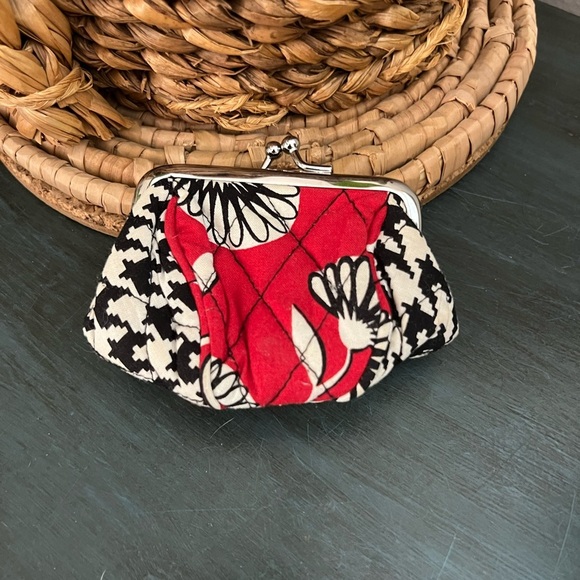 Vera Bradley Handbags - Vera Bradley Deco Daisy retired patter coin purse with kiss lock closure.